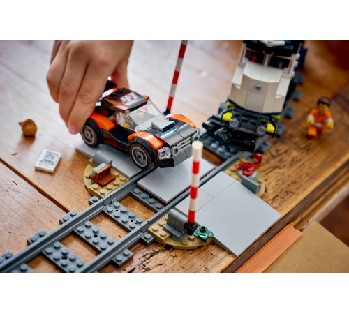 lego city 60508 constructor "jaf &icirc;n trenul poliției" (1313 el.)