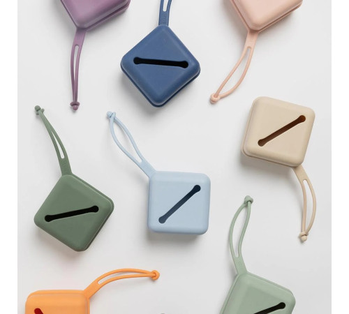 bibs container pentru depozitarea suzetelor "pacifier case" dusty blue