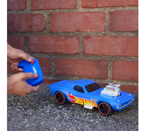 hot wheels htp54 mașină cu radio comandă "rodger dodger"