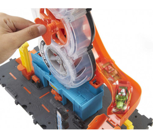 hot wheels hdp02 Игровой набор "Сити Супер Твист"