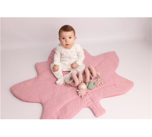 new baby 53878 Игровой коврик из муслина "Кленовый лист" розовый