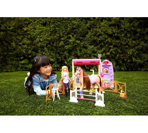 barbie hxj44 Игровой набор с куклой "Великолепная конюшня"