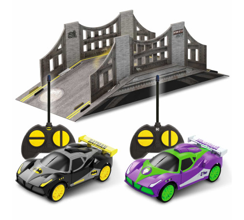 bladez dc85772 set 2 masini cu radio control "batman vs the joker"