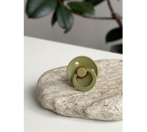 bibs Пустышка круглая латексная color s olive (0-6 м.)