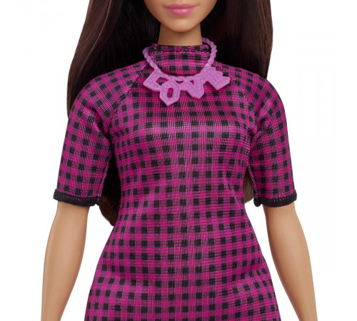 barbie hbv20 papusa "fashionista" intr-o rochie roz