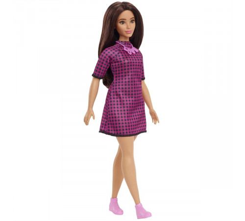 barbie hbv20 papusa "fashionista" intr-o rochie roz