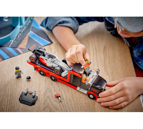 lego city 60493 constructor "camion f1 cu mașină de curse audi f1" (508 el.)