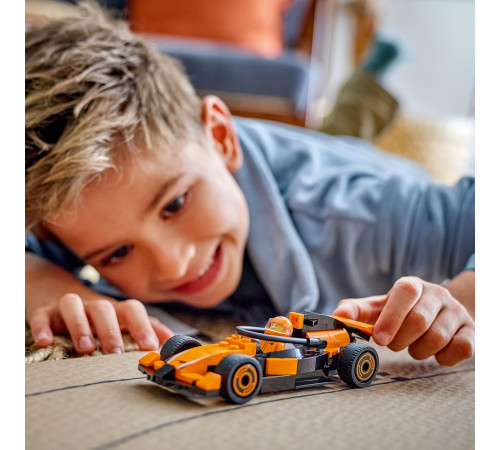 lego city 60442 Конструктор "Пилот f1 на гоночном автомобиле mclaren" (86 дет.)