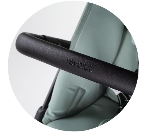 chipolino lkrv02505ba Коляска 360° "revolut" basil