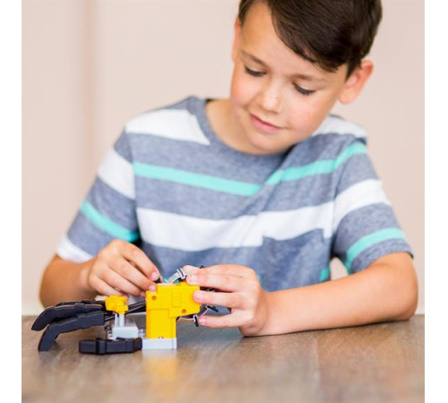 4m 00-03407 set de cercetare "brat robot motorizat"