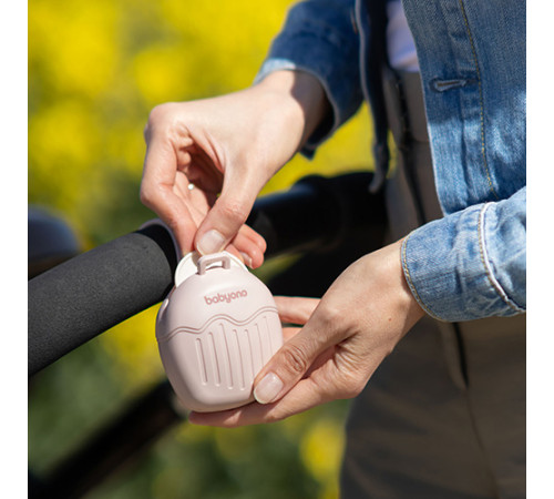 babyono-19632 Силиконовый контейнер для пустышки 1656/02 (розовый)