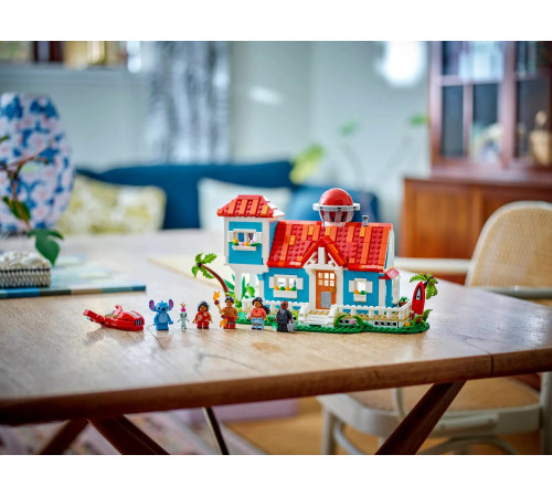 lego disney 43268 constructor "casa de plajă a lui lilo și stitch" (834 el.)