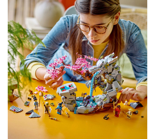 lego ninjago 71819 Конструктор "Каменный алтарь дракона" (1212 дет.)