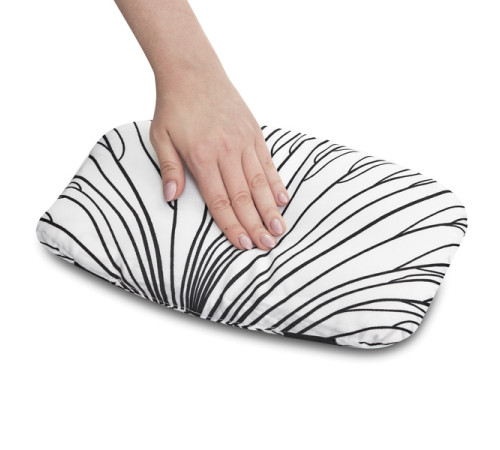 kinderkraft Комплект подушек для стульчика enock черно-белый