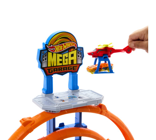 hot wheels jbm74 Игровой набор "Гараж с мега петлей"