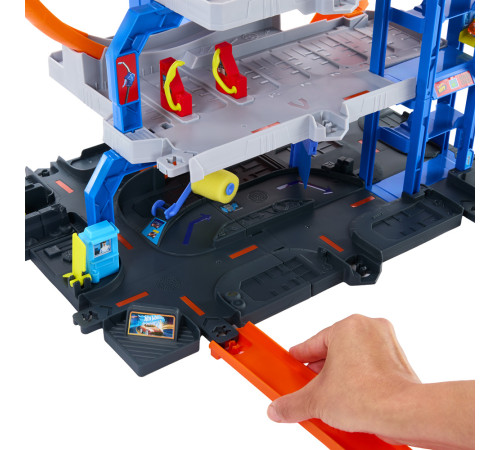 hot wheels jbm74 Игровой набор "Гараж с мега петлей"