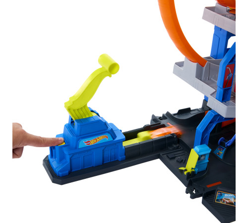 hot wheels jbm74 Игровой набор "Гараж с мега петлей"