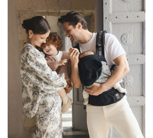 kinderkraft Рюкзак-переноска huggy bizzu чёрный\луна