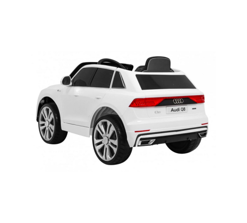 jj2066/2 Машина на аккумуляторе audi q8 (чёрный)