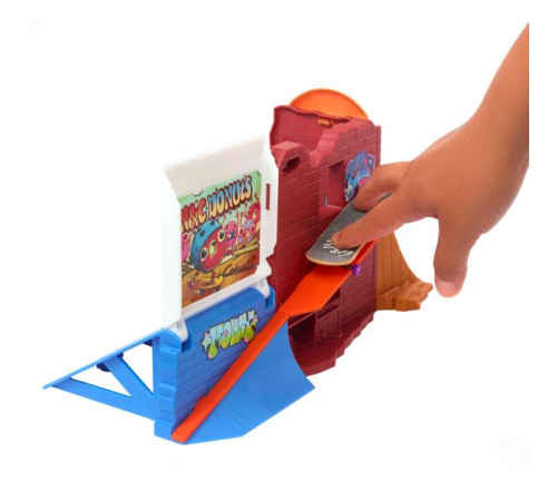 hot wheels hgt91 Игровой набор "skate donut" (в асс.)