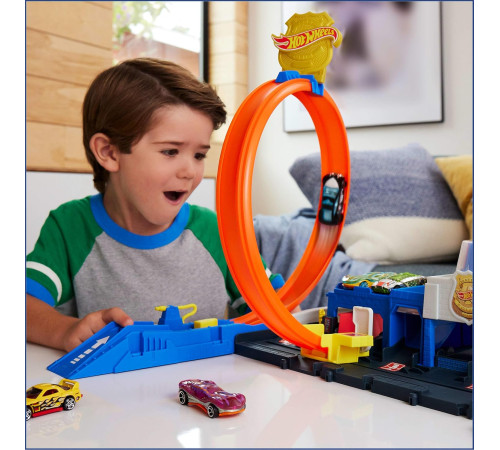 hot wheels jbm71 Игровой набор "Суперполицейский участок"