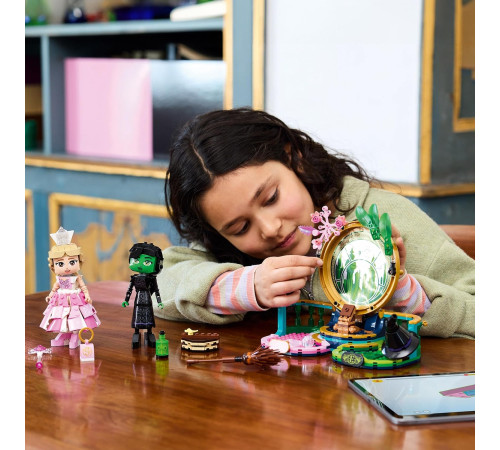 lego wicked 75682 Конструктор "Фигурки Эльфабы и Глинды" (558 дет.)