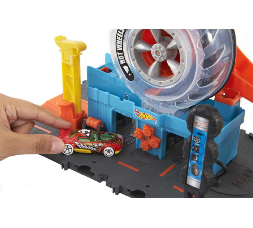 hot wheels hdp02 Игровой набор "Сити Супер Твист"