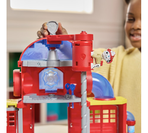 paw patrol 6073760 set de joacă „stația de pompieri a lui marshall. patrula cățelușilor”