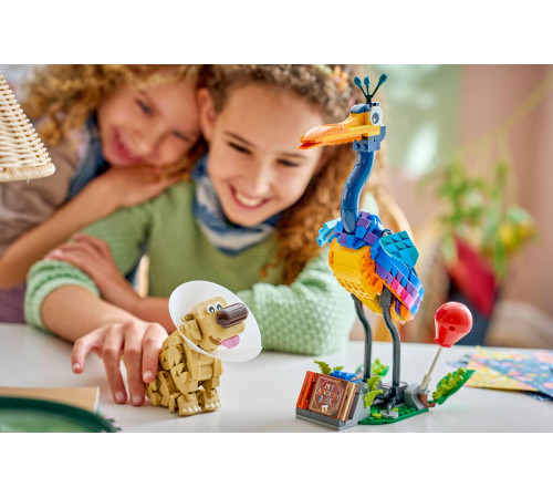 lego disney 43290 constructor "kevin și dug" (628 el.)