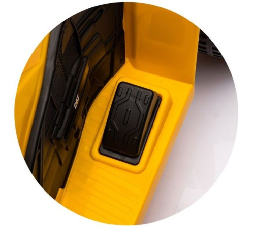 chipolino elbcat02501 atv pe baterii cat galben