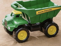 tomy basculantă john deere 35766 33285 (38 cm.)