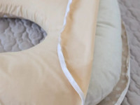 veres 301.15.04 pernă pentru gravide &icirc;n formă de u (140х75 cm.) steluțe\bej