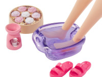 barbie hkt90 papusa barbie "day - spa" cu accesorii