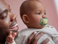 avent scd837/10 set biberon natural (125 ml), suzetă ultra air (0-6 luni)