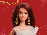 barbie jbh97 Коллекционная кукла "holiday 2025" брюнетка