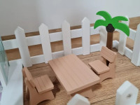 63321 casuta din lemn pentru papusi (114 cm)