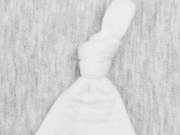 minikin 242941945 Шапочка с узелком "newstyle" (р.45) молочный