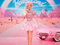 barbie jbj53 Коллекционная кукла "the move" в розовом пышном платье