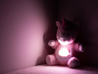 chipolino pil02504unic jucărie de pluș cu proiector și muzică "unicorn"