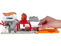 hot wheels fjn34 set de joacă pliabil cu o mașină (în sort)