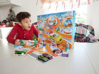 hot wheels htg00 calendarul advent