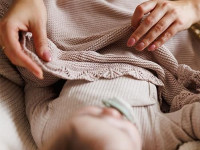 babyono-81237 1674/03 Бамбуковый плед (75x100 см) бежевый