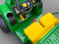 peg perego masina electrica cu doua locuri jd gator hpx