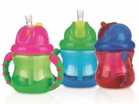 nuby nv0404002  cana "no-spill flip-it" cu pai (12m+) 240 ml.