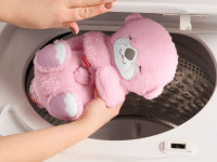 fisher-price jlj33 lampa de noapte "visele de basm ale unei vidre roz"