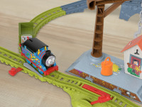 thomas & friends htn34 Моторизованный игровой набор "Цветное приключение"