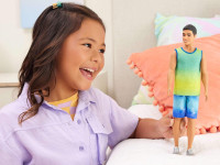barbie hyv00 păpușă ken "fashionist" într-un tricou albastru-verde