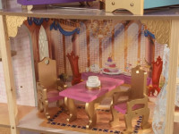 kidkraft 65962-csm Домик для кукол disney royal celebration dollhouse