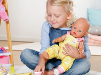 zapf creation 836460 set haine pentru păpuși baby born deluxe pelenă de ploaie (43 cm.)