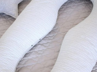 veres 301.15.06 pernă pentru gravide &icirc;n formă de u (140х75 cm.) gri\triunghiuri